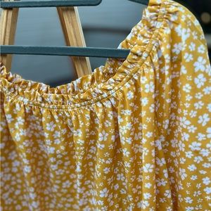 Shein 🌼🌼 Off the shoulder(or on) color of sunshine top Size XL